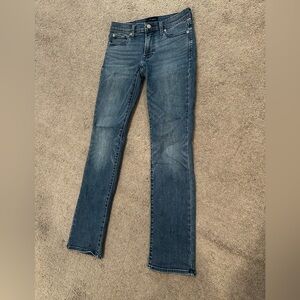 Lucky Brand Mid-Rise Sweet straight leg jeans